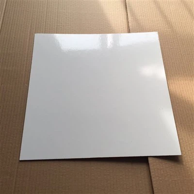 Glassfiber - Plaisteach Treisithe