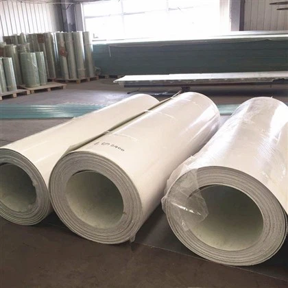 Bileog phlaisteach treisithe fiberglass brataithe glóthach le haghaidh cumhdach coirp trucail athfhriotail